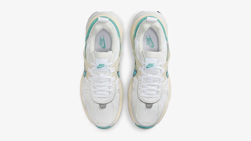 Кросівки жіночі Nike Wmns V2K Run 'White Dusty Cactus' — фото 5