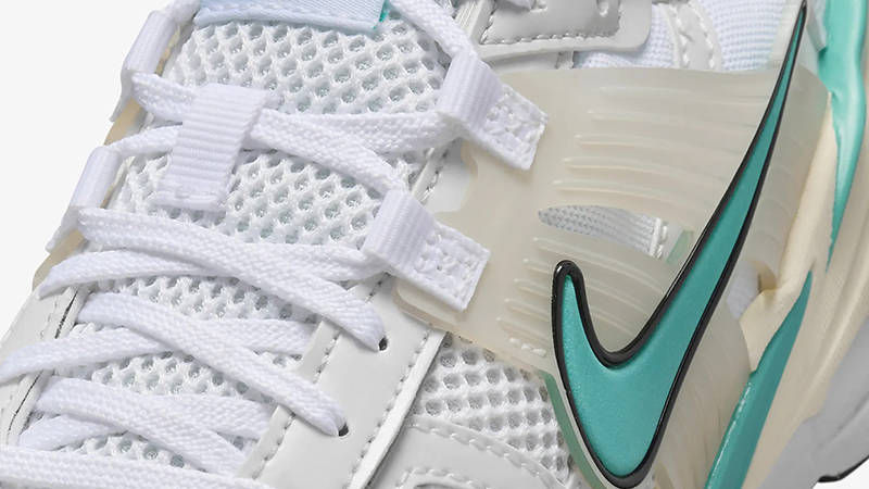 Кросівки жіночі Nike Wmns V2K Run 'White Dusty Cactus' — фото 8