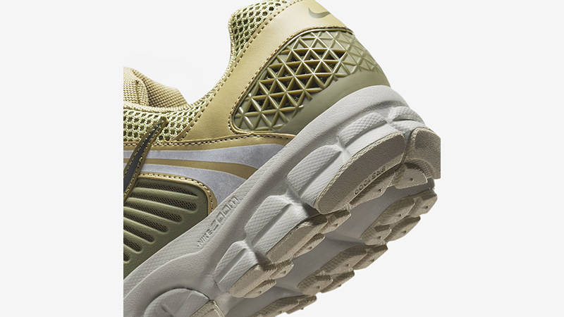 Кросівки чоловічі Nike Zoom Vomero 5 (FJ1915-200) — фото 6
