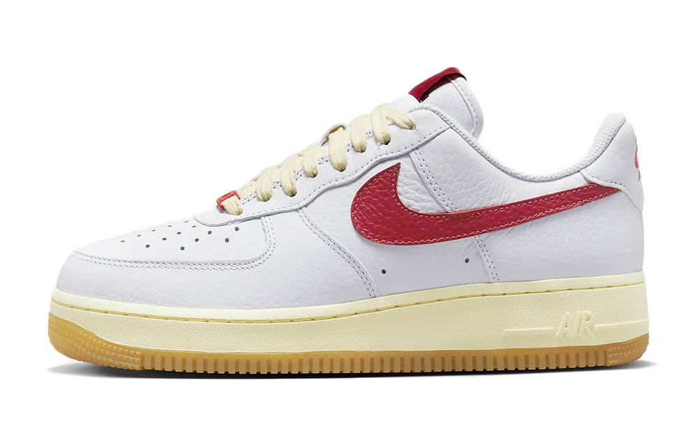 Кросівки жіночі Nike Wmns Air Force 1 07 (FN3493-100) — фото 1
