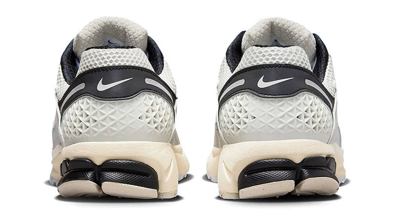 Кросівки Nike Zoom Vomero 5 — фото 5