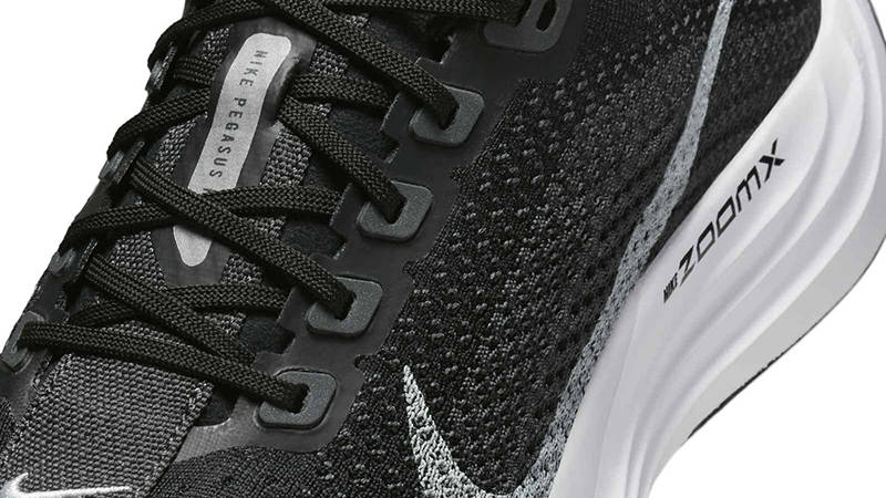 Кросівки жіночі Nike Pegasus Plus Road Running Shoes White (FQ7261-001) — фото 7
