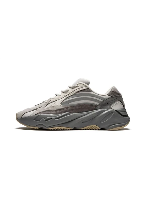 Кросівки чоловічі Adidas Yeezy Boost 700 V2 Grey (FU7914) — фото 3