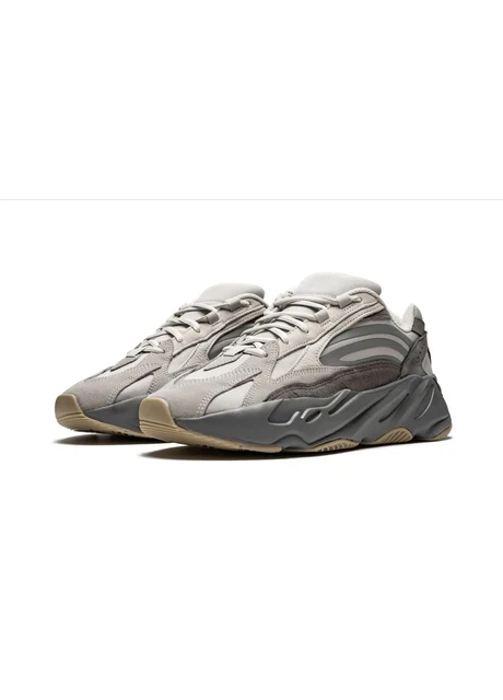 Кросівки чоловічі Adidas Yeezy Boost 700 V2 Grey (FU7914) — фото 4