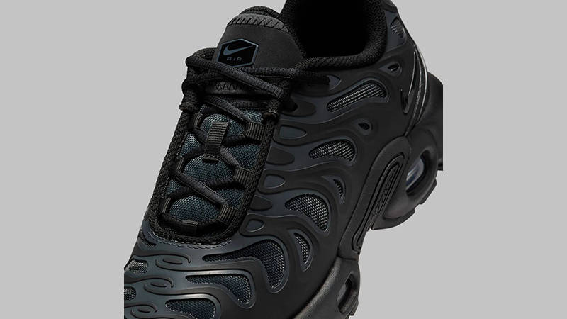 Кросівки підліткові Nike Air Max Plus Drift (FV5921-002) — фото 4