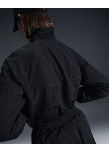 Вітровка жіноча Nike Windrunner Black (FV6304-010) — фото 6