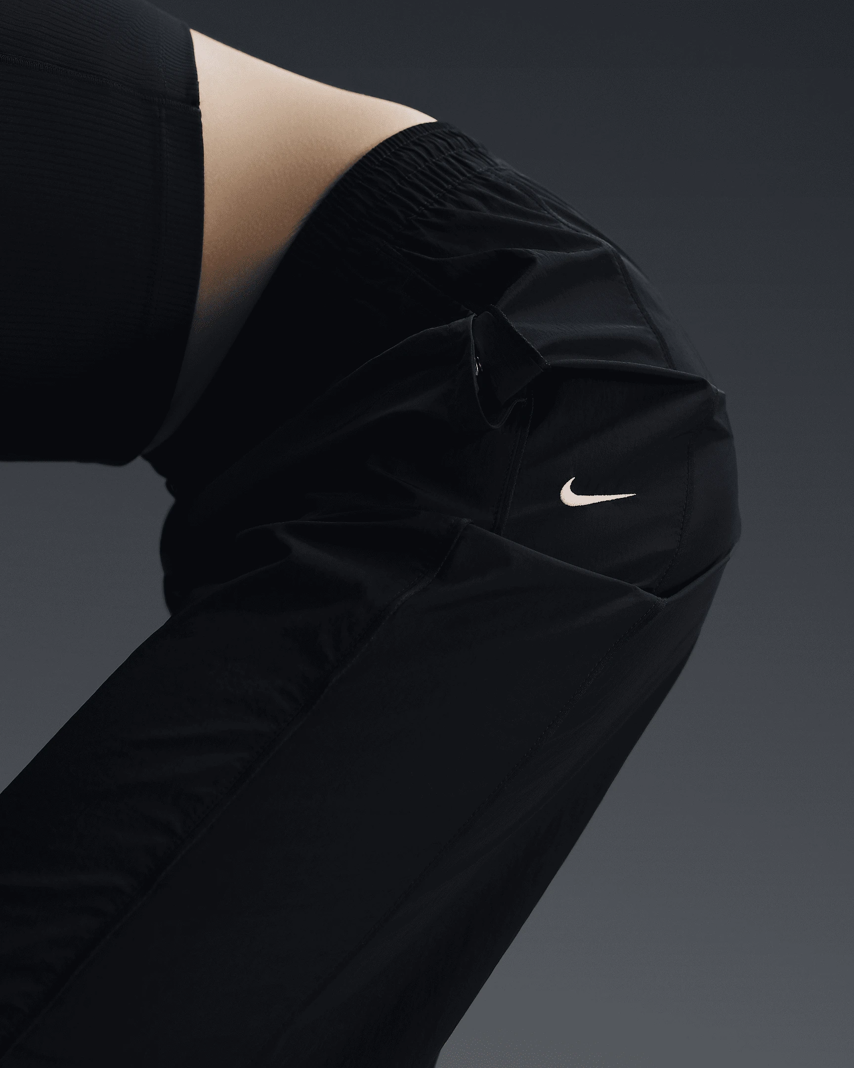 Брюки жіночі Nike Windrunner (FV7655-010) — фото 5