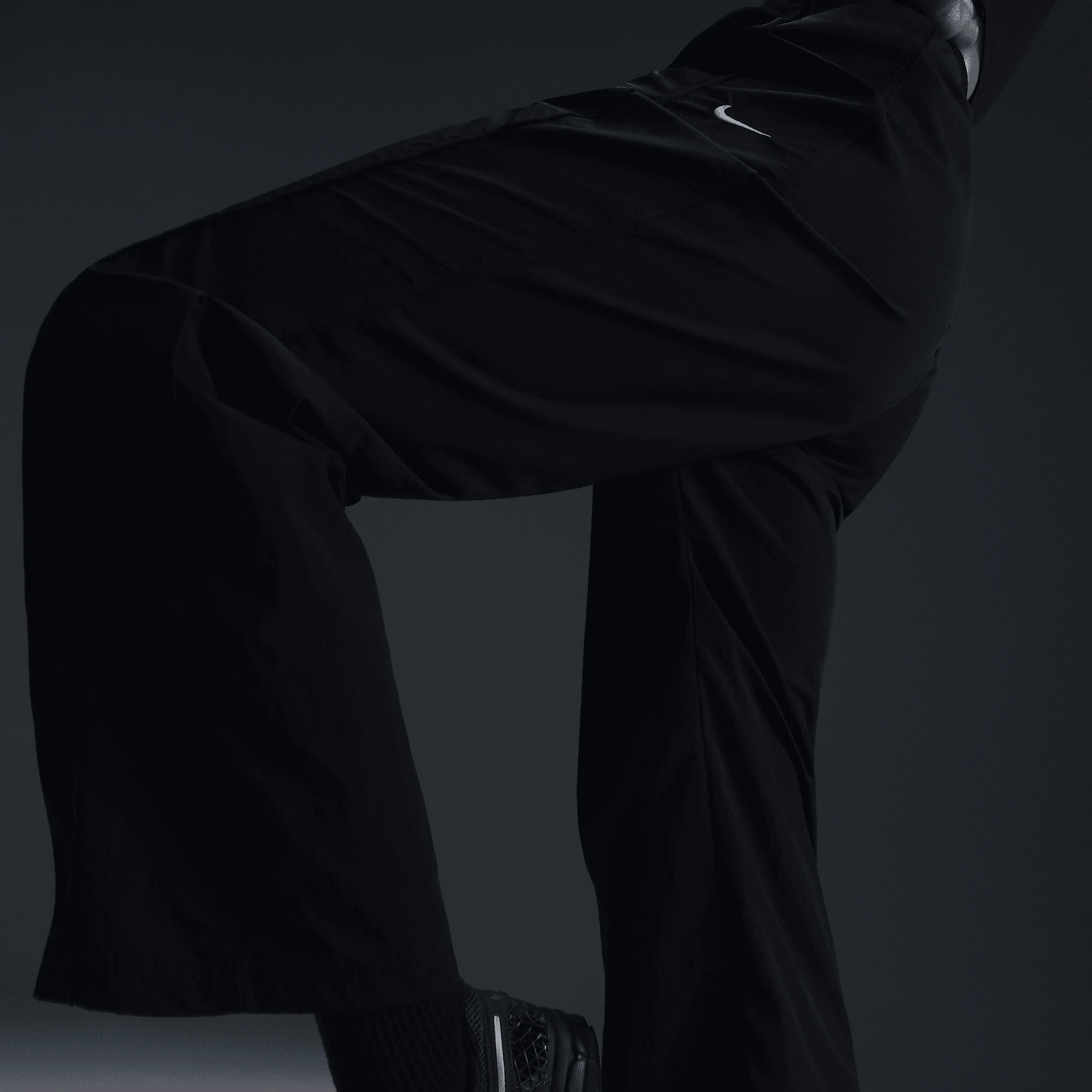 Брюки жіночі Nike Windrunner (FV7655-010) — фото 6