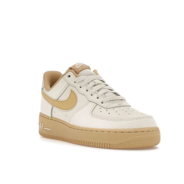 Кросівки жіночі Nike Air Force 1 07 (FZ3597-133) — фото 3