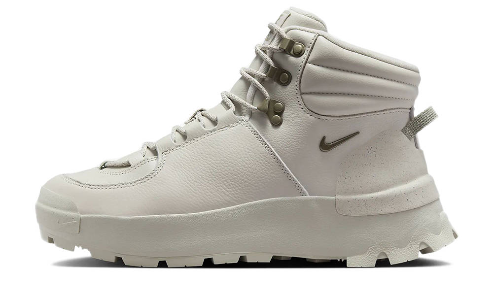 Кросівки жіночі Nike City Classic Boot Prm Wp (FZ8629-100) — фото 1
