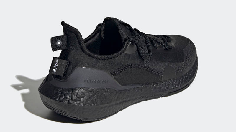 Кросівки для бігу чоловічі Adidas Ultraboost 21 X Parley Running Shoes (H01177) — фото 5