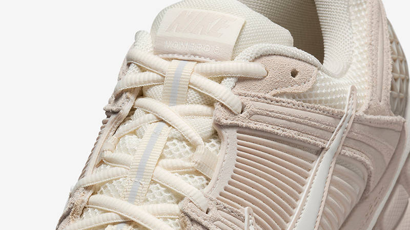 Кросівки унісекс Nike Zoom Vomero 5 (HF1553-100) — фото 6