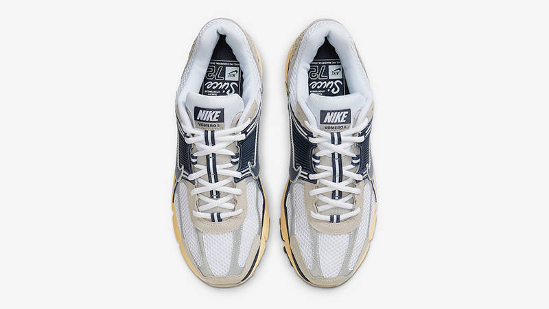 Кросівки чоловічі Nike Zoom Vomero 5 *Since 1972* "White / Thunder Blue / Cream Ii" (HF4259-100) — фото 4