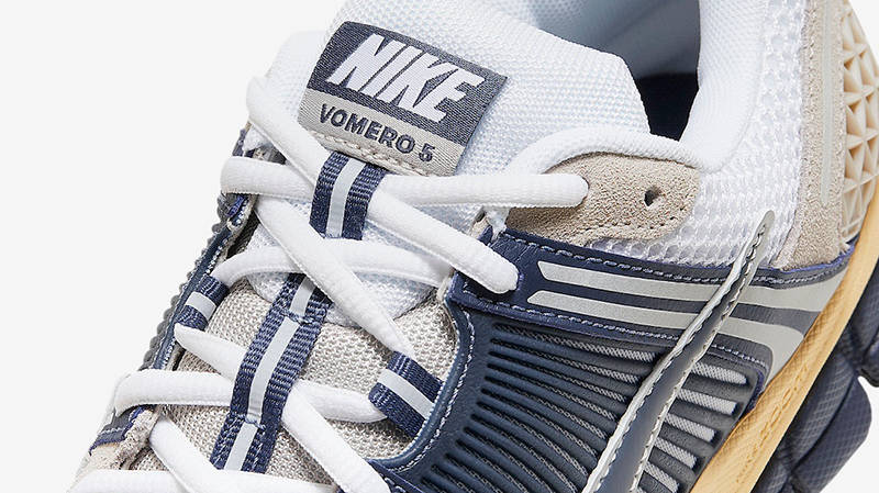Кросівки чоловічі Nike Zoom Vomero 5 *Since 1972* "White / Thunder Blue / Cream Ii" (HF4259-100) — фото 6
