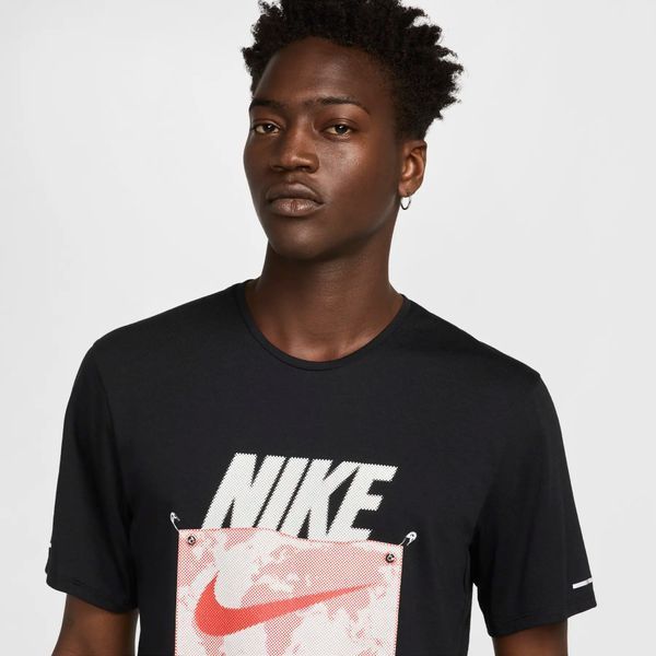 Футболка чоловіча Nike Dri-Fit Run Energy Ss Top Black (HJ4158-010) — фото 4