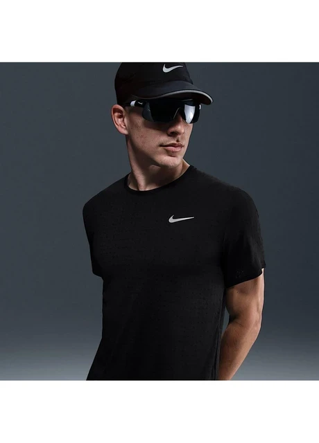 Футболка чоловіча Nike Miler Breathe Dri-Fit Short-Sleeve Running Top (HJ4181-010) — фото 3