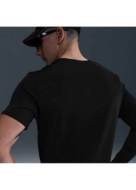 Футболка чоловіча Nike Miler Breathe Dri-Fit Short-Sleeve Running Top (HJ4181-010) — фото 4