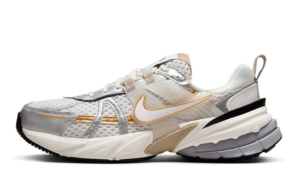 Кросівки жіночі Nike V2k Run (HJ7245-100) — фото 1