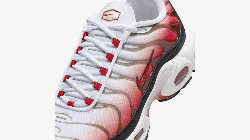 Кросівки чоловічі Nike Air Max Plus White/Red (HM9611-100) — фото 4