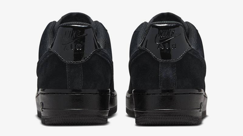 Кросівки жіночі Nike Wmns Air Force 1 'Triple Black Suede' — фото 5