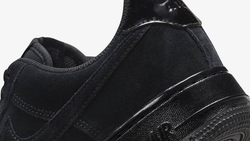 Кросівки жіночі Nike Wmns Air Force 1 'Triple Black Suede' — фото 7