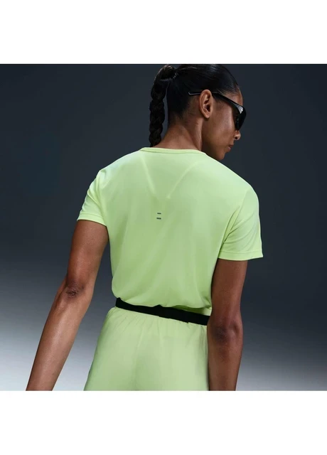 Футболка жіноча Nike Tempo Green (HQ0648-701) — фото 4