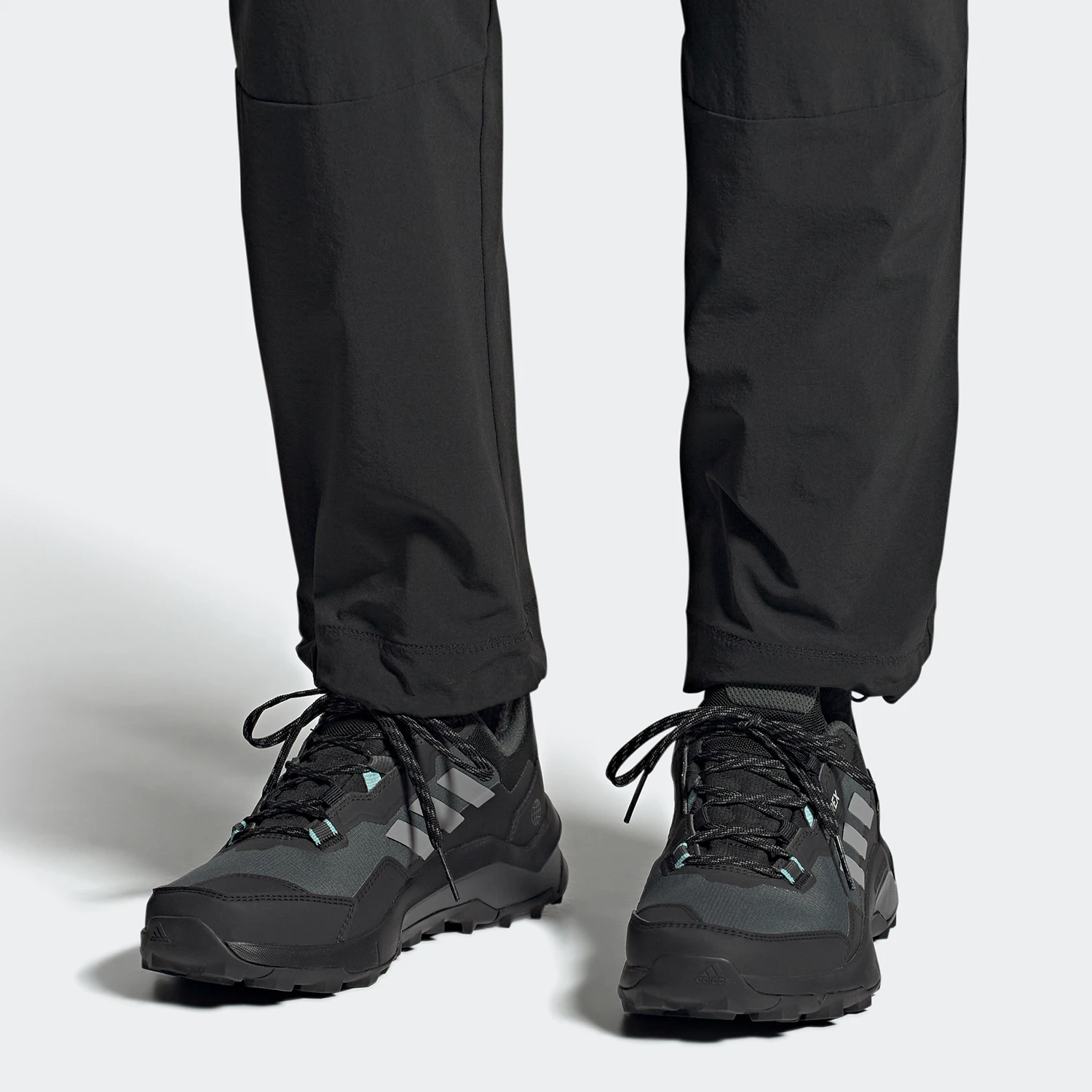 Кросівки жіночі Adidas Terrex Ax4 Gore-Tex Hiking (HQ1051) — фото 3