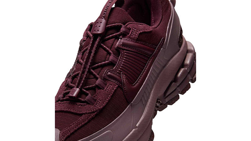 Кросівки Nike Zoom Vomero Roam Burgundy Crush — фото 4