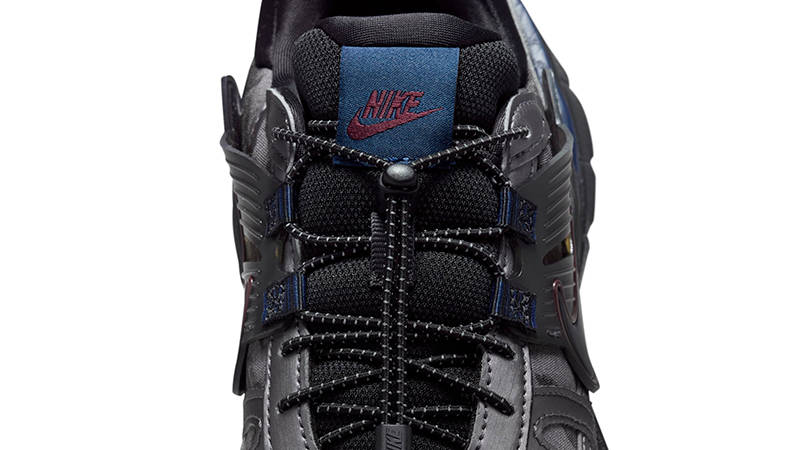 Кросівки жіночі Nike V2k Run (HQ4053-001) — фото 6
