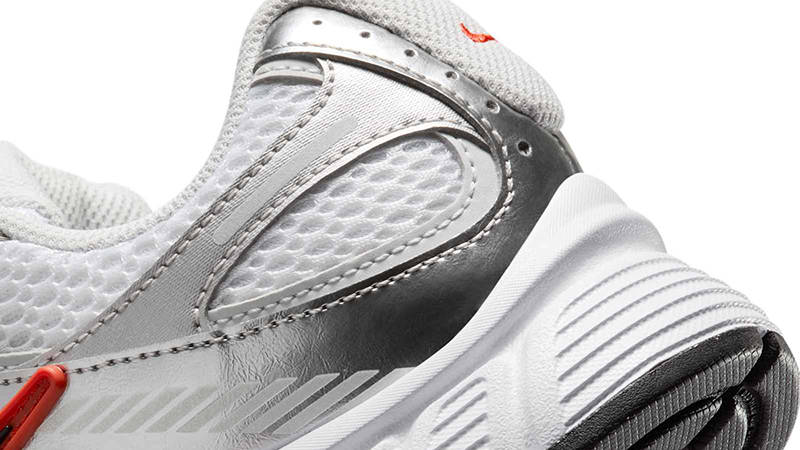 Nike Wmns V5 RNR 'White Black Picante Red' — фото 8
