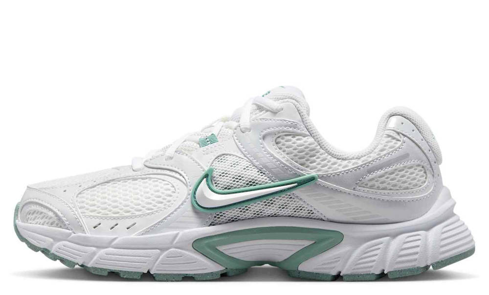 Кросівки жіночі Nike V5 Rnr (HQ7901-106) — фото 1