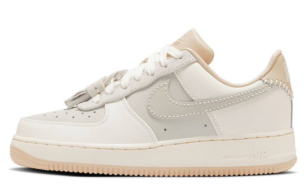 Кросівки жіночі NIKE AIR FORCE 1 '07 W "TASSELS" — фото 1