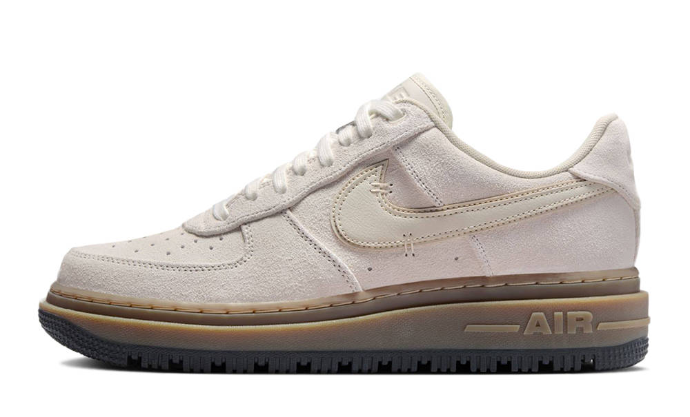 Кросівки чоловічі Nike Air Force 1 Low Luxe (HV2531-100) — фото 1