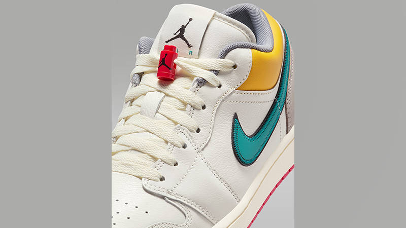 Кросівки Air Jordan 1 Retro Low OG SAIL/CASHMERE — фото 4