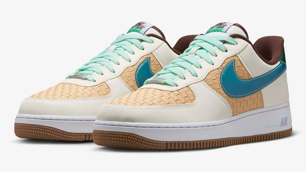 Кросівки унісекс Nike Air Force 1 Retro Qs (IB5722-100) — фото 3