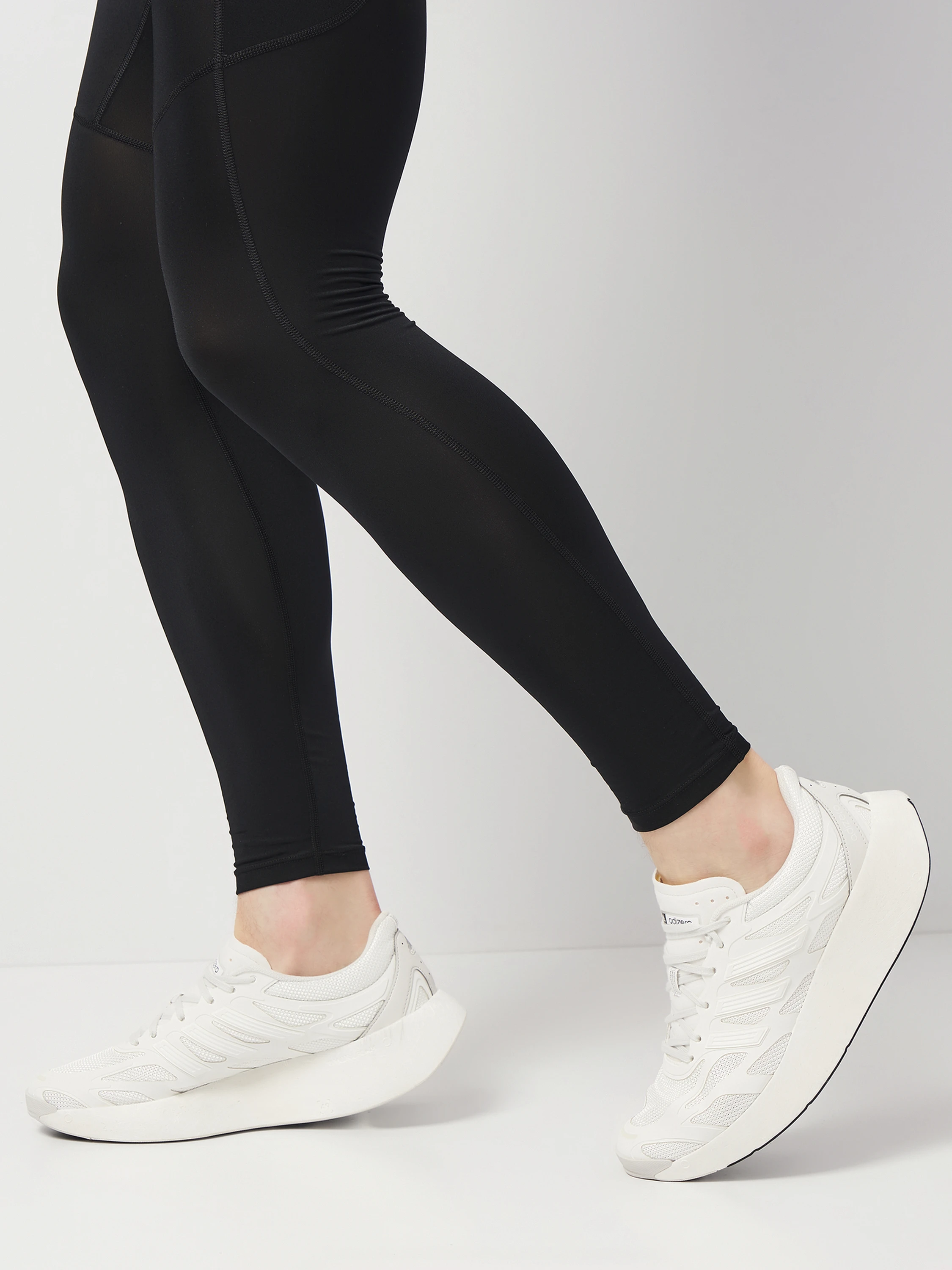 Кросівки унісекс Adidas Adizero Aruku (IH0849) — фото 3