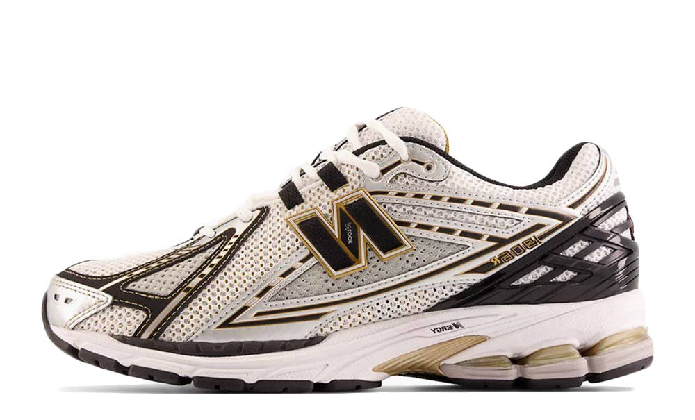 Кросівки New Balance 1906R 'Metallic Silver Metallic Gold' — фото 1