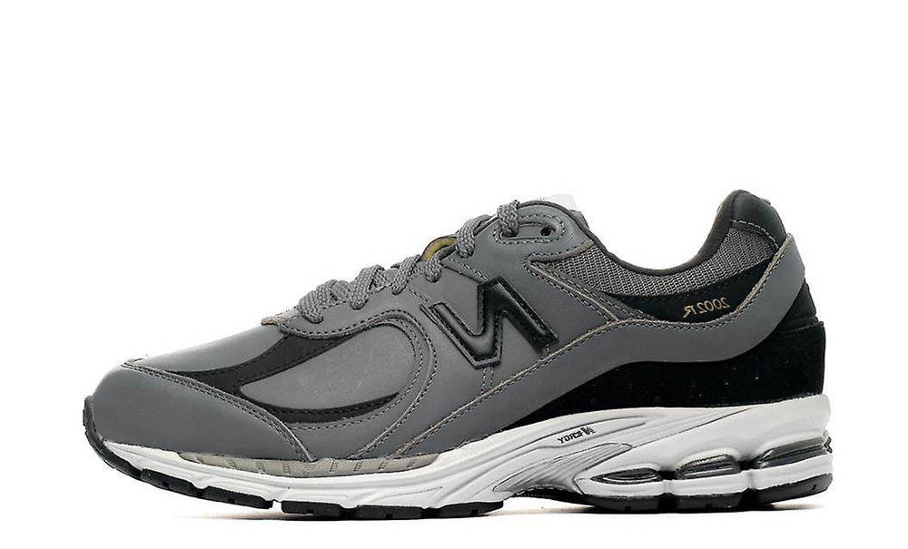 Кросівки чоловічі New Balance 2002 (M2002RVG) — фото 1