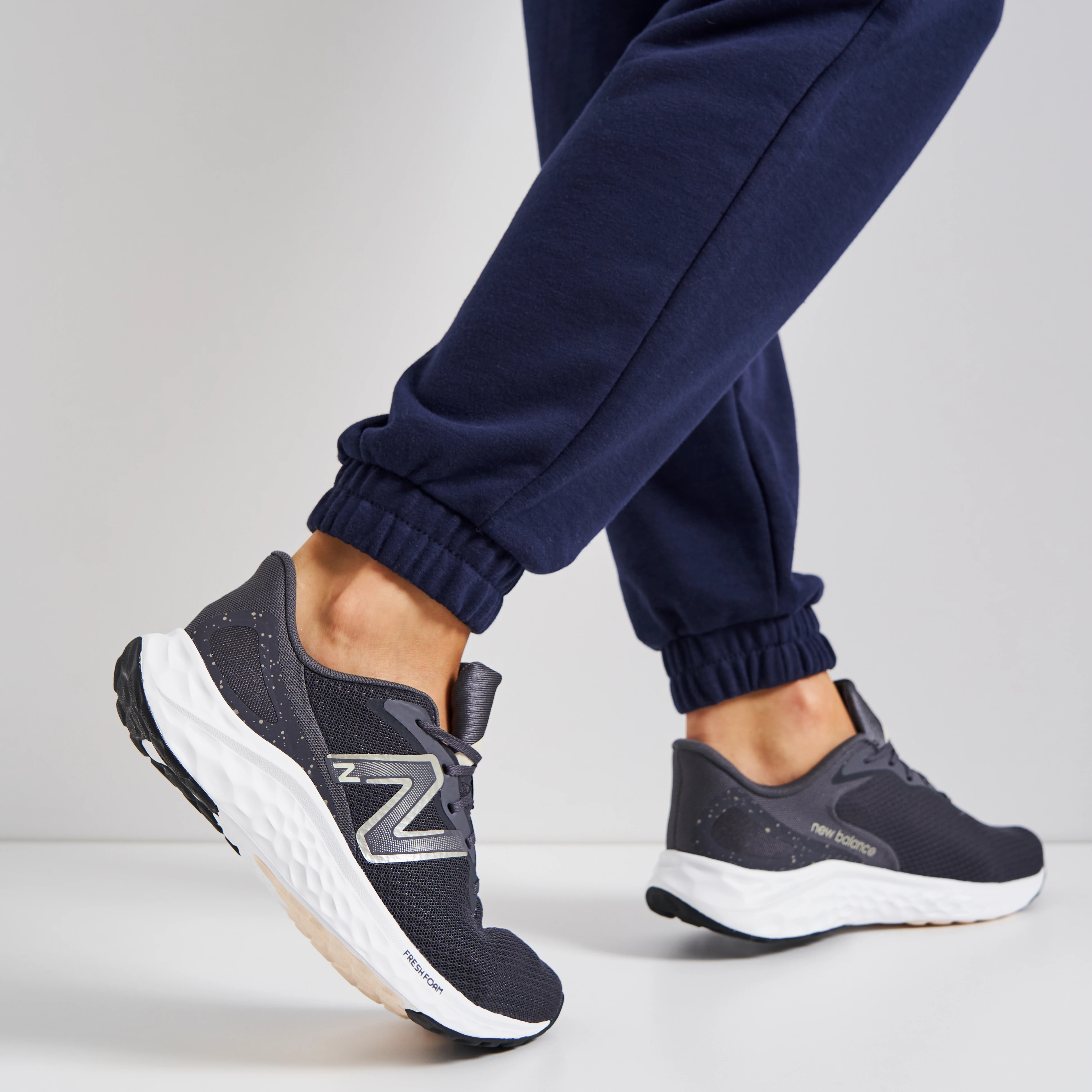 Кросівки для бігу жіночі New Balance Fresh Foam Arishi V4 (WARISCM4) — фото 8