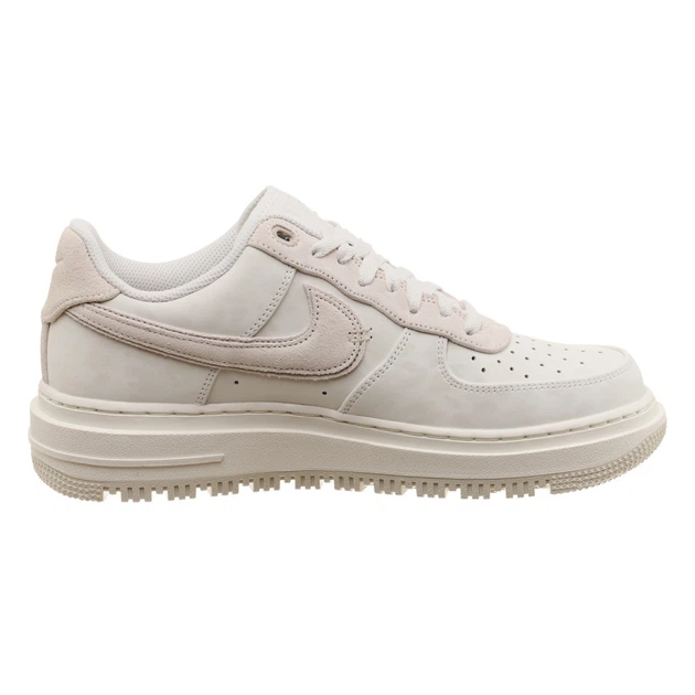 Кросівки чоловічі Nike Air Force 1 Luxe (DD9605-100) — фото 5