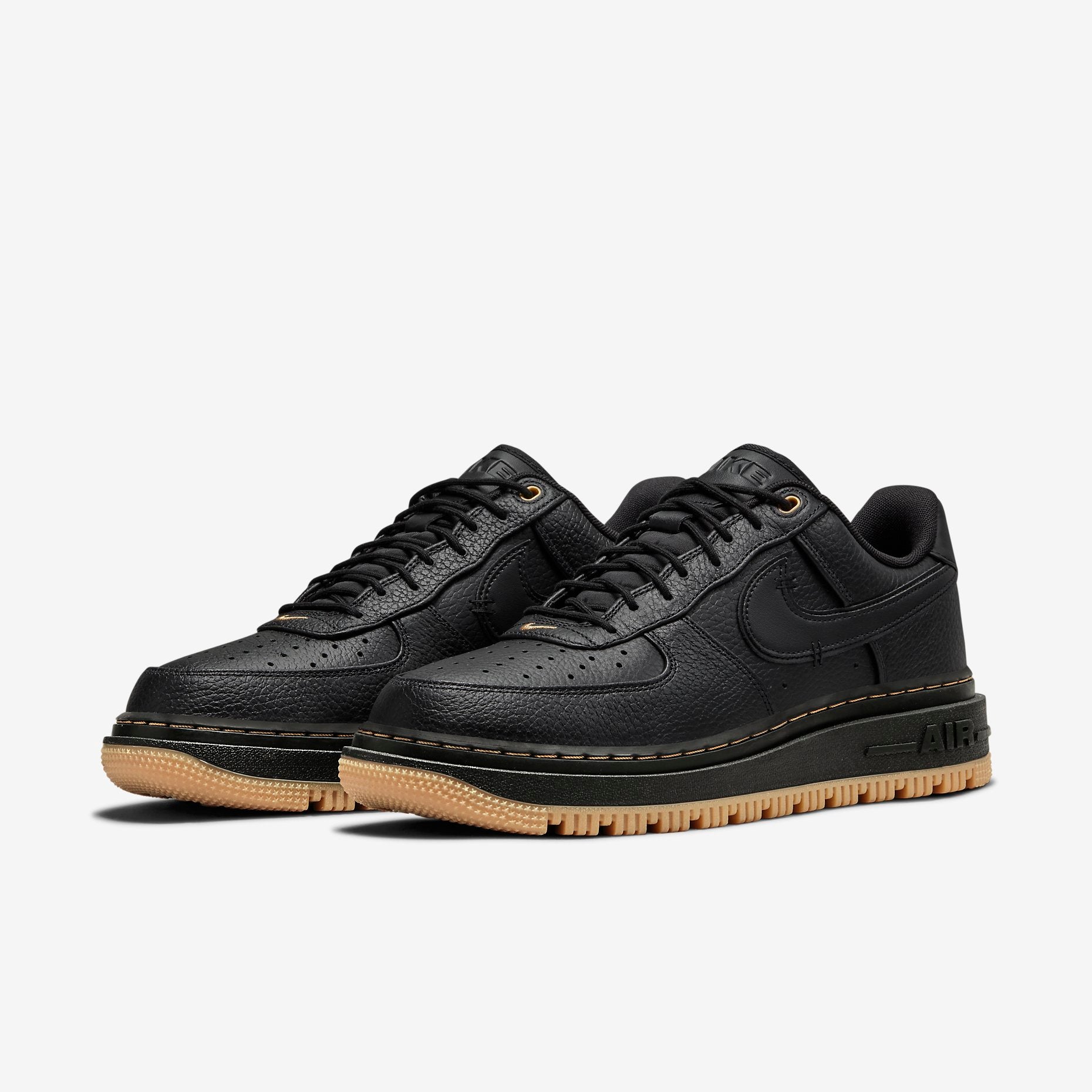 Кросівки чоловічі Nike Air Force 1 Luxe (DB4109-001) — фото 3