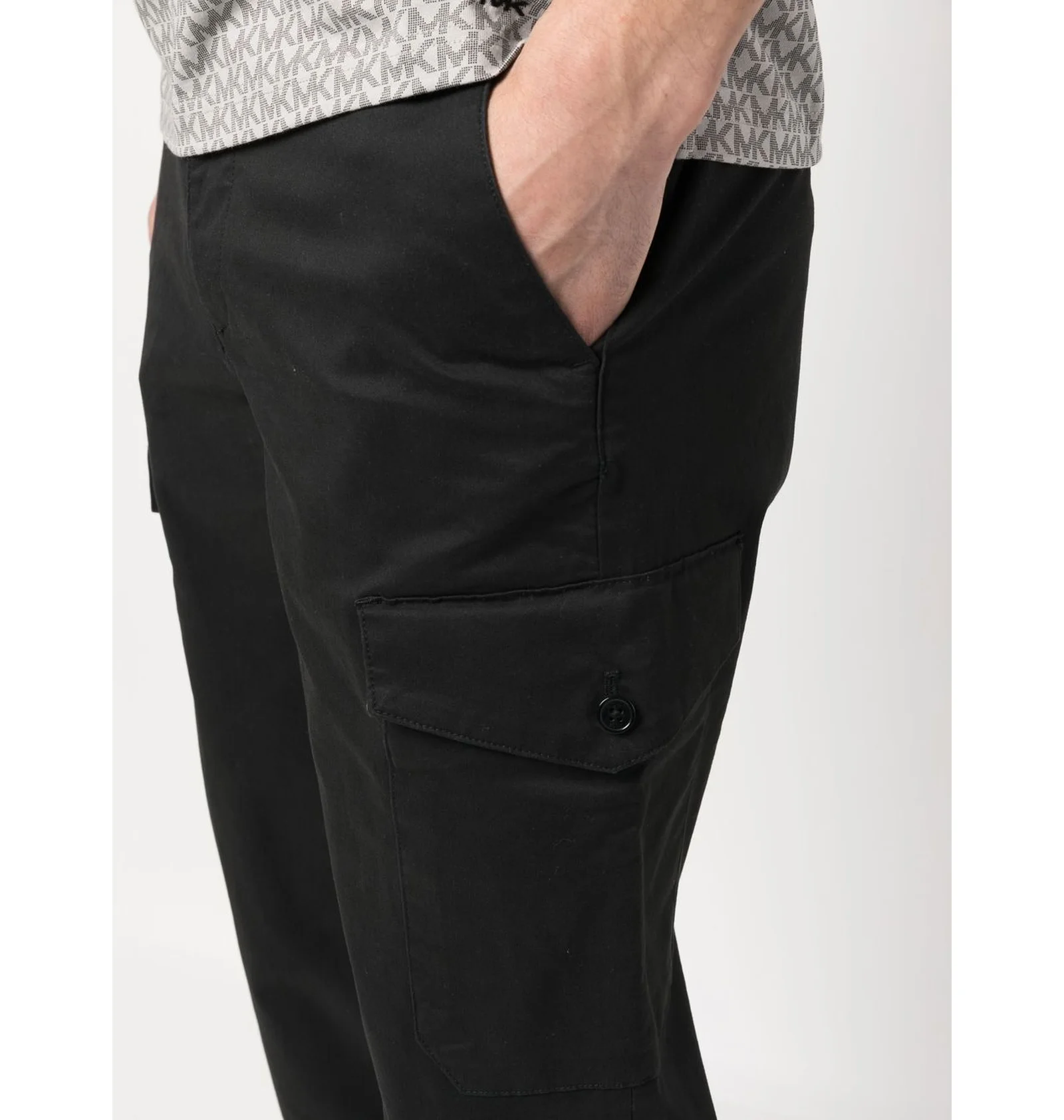 Брюки чоловічі Michael Kors Tapered Cargo Trousers (CR3301W6W8) — фото 10