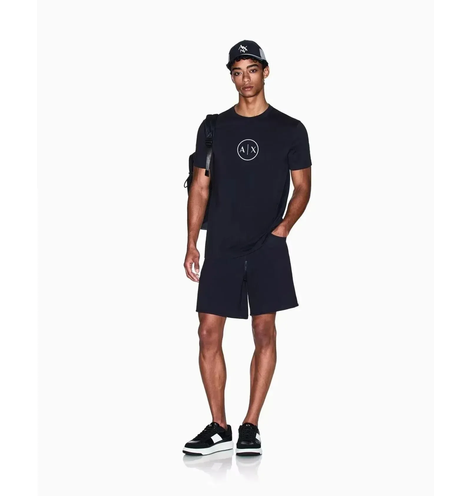 Футболка чоловіча Armani Regular Fit T-Shirt With Round Logo Black — фото 4