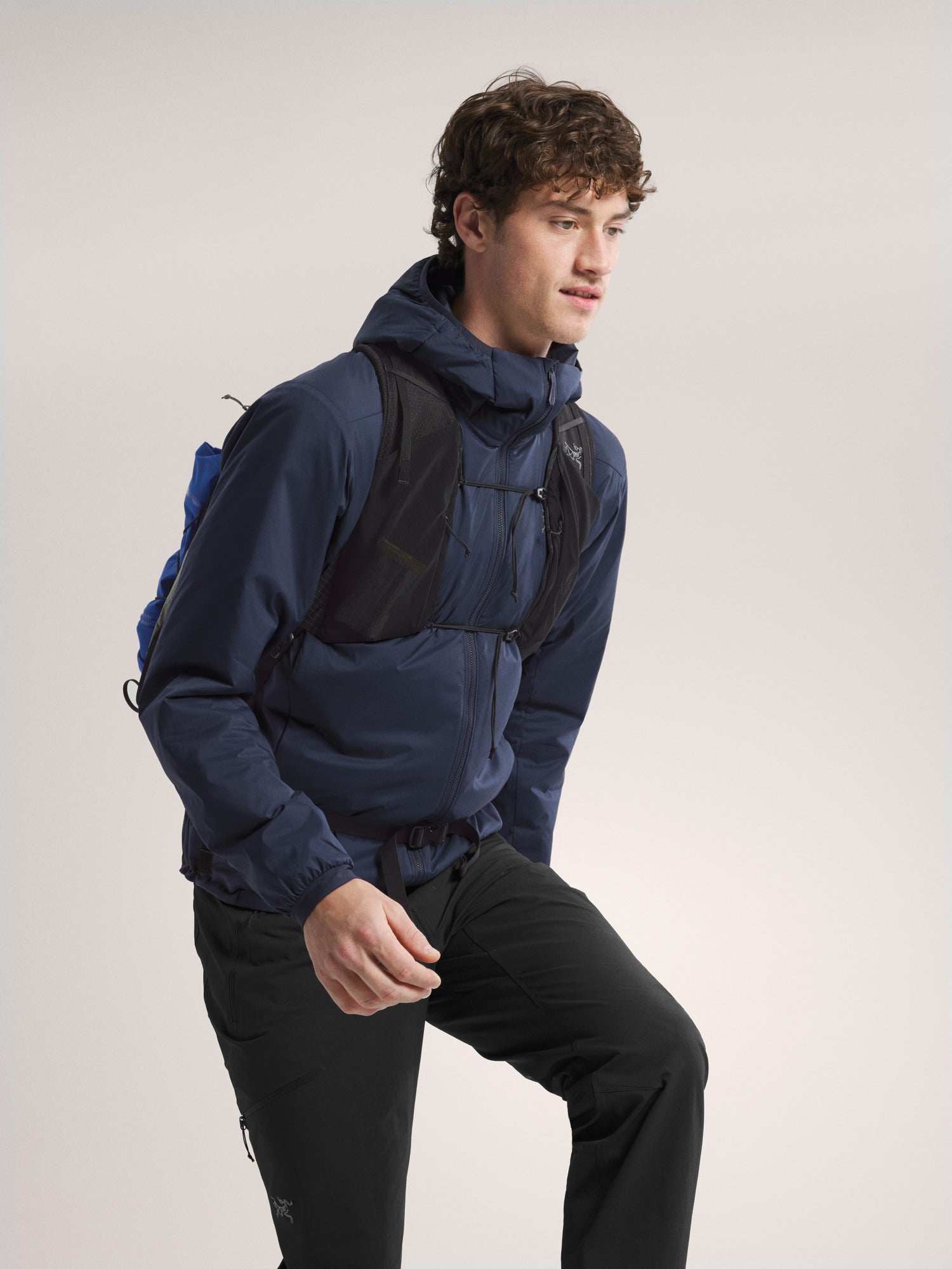 Худі Arc'teryx Atom Hoody Black Sapphire — фото 3