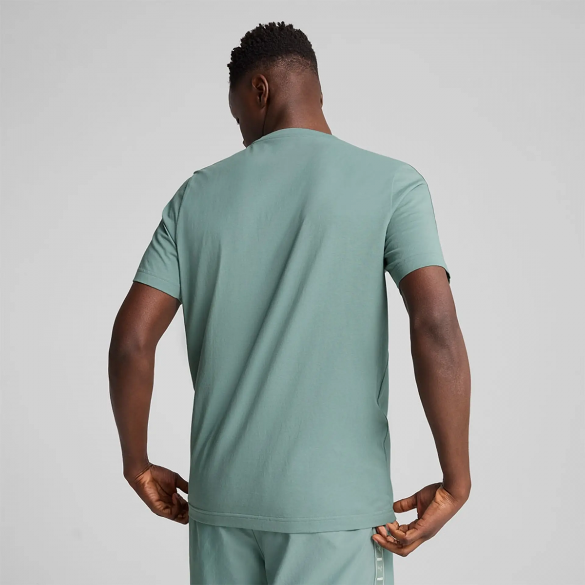 Футболка ESS TAPE Tee 68467430 Puma L Блакитний — фото 3