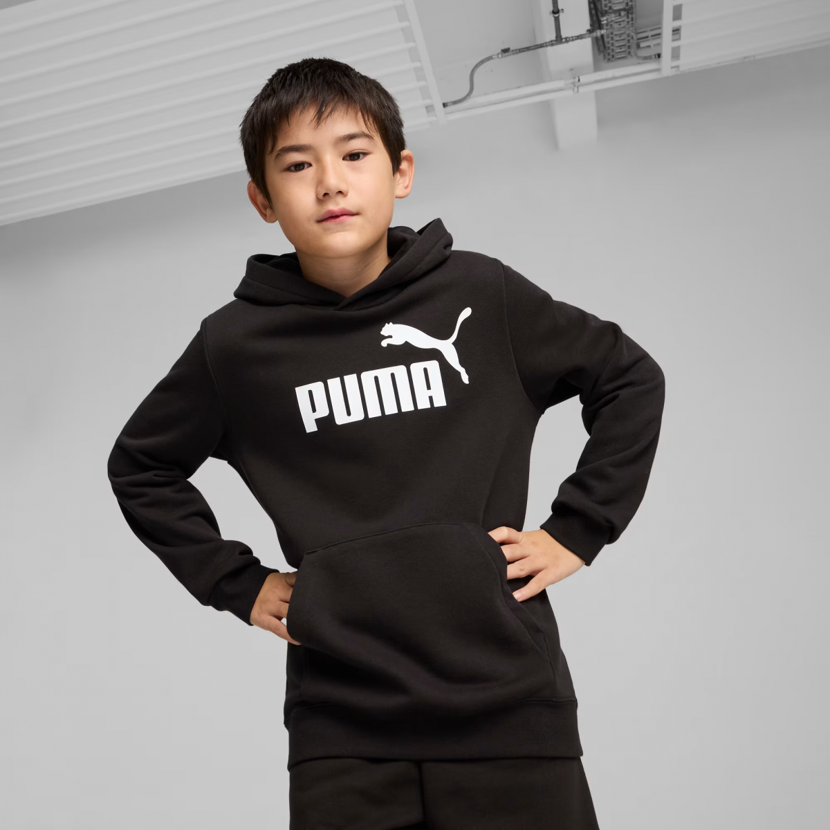 Толстовка підліткова ESS No. 1 Logo Hoodie TR 68490901 Puma 176 Чорний — фото 3