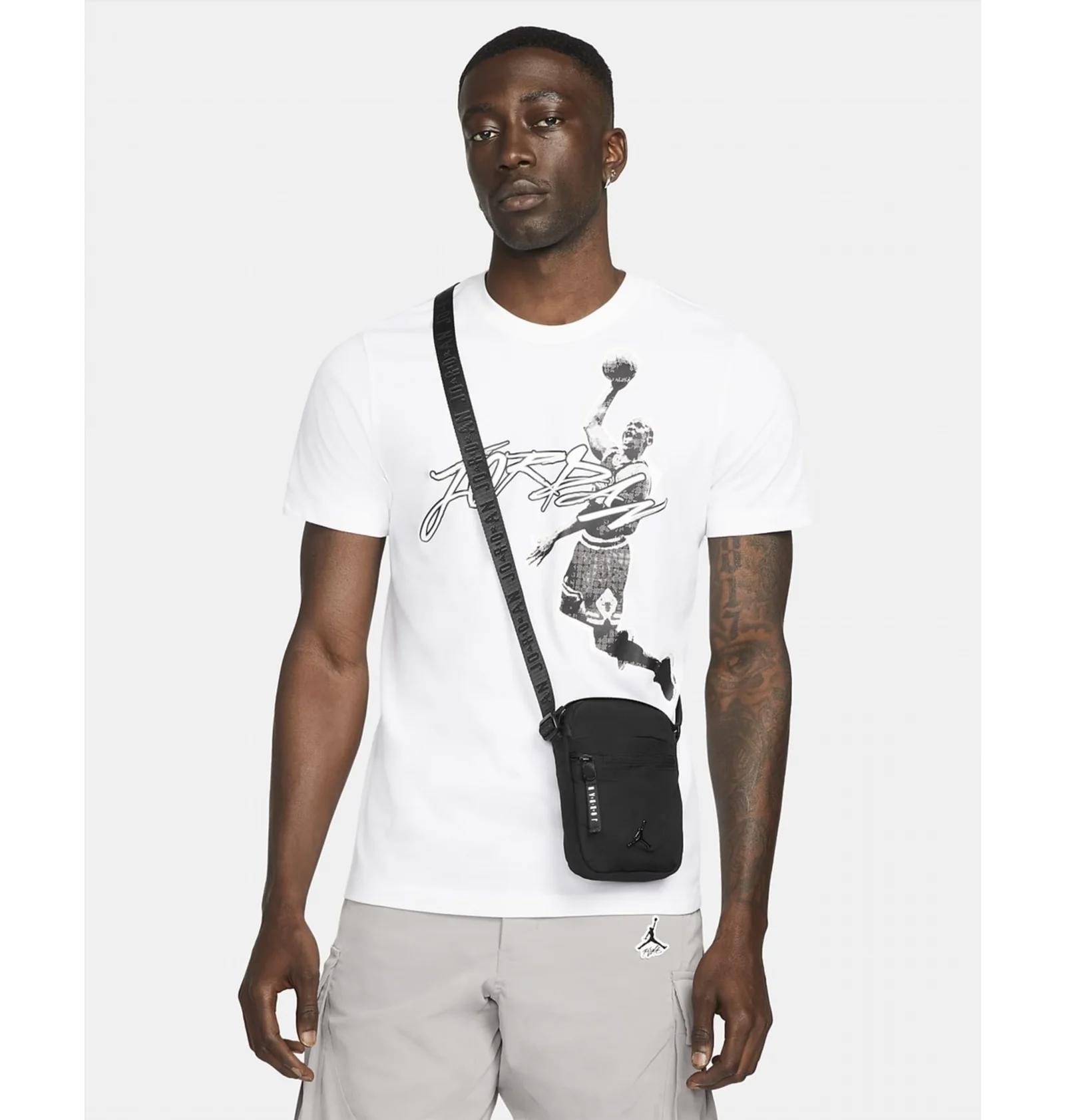 Сумка крос-боді Nike AIRBORNE FESTIVAL BAG 0,75L — фото 4