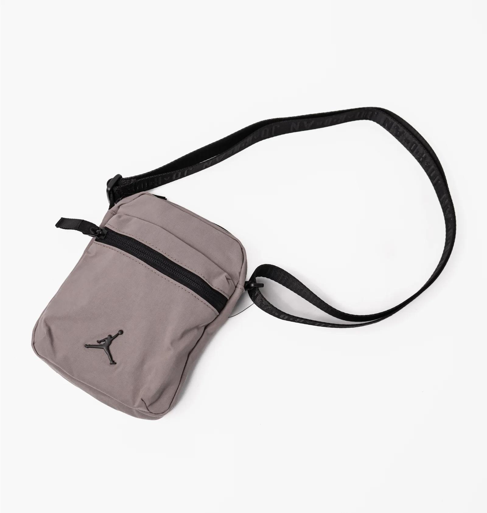 Сумка крос-боді Nike JAN AIRBORNE FESTIVAL BAG 0,75L — фото 5