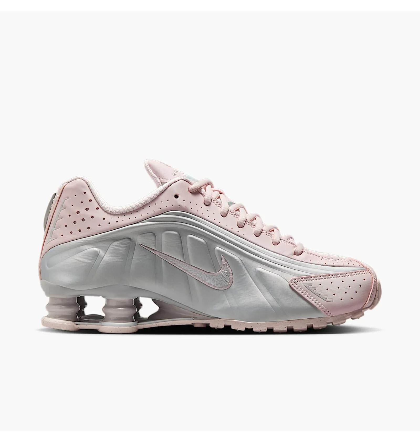 Кросівки жіночі Nike Shox R4 (AR3565-600) — фото 31