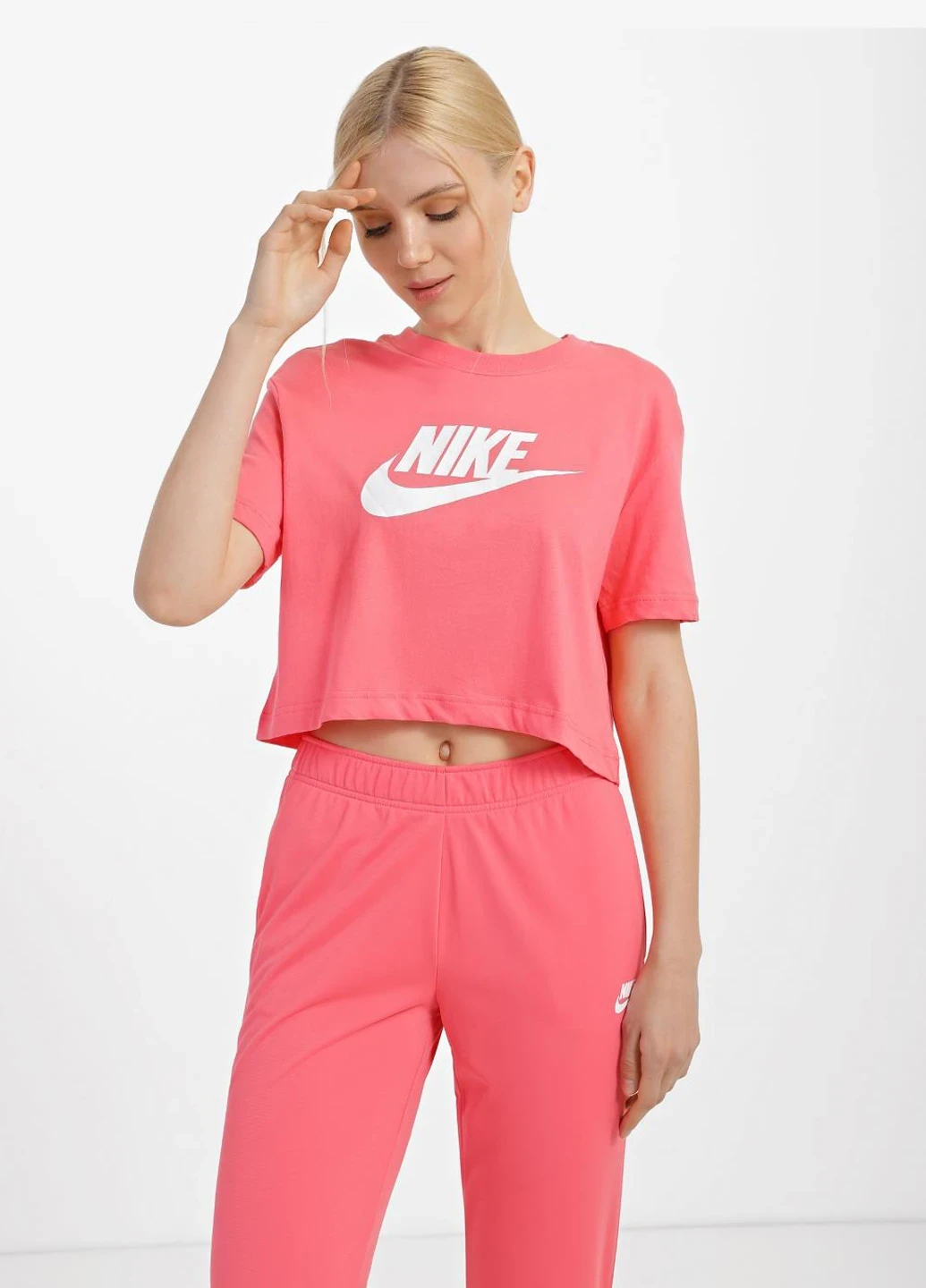 Футболка жіноча Nike W Nsw Tee Essntl Crp Icn Ftr (BV6175-894) — фото 1